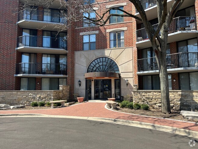 Building Photo - 511 Aurora Ave Unit 116 Rental