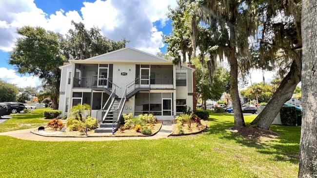 Charming 2-bedroom, 2-bathroom condo in t... - Charming 2-bedroom, 2-bathroom  condo in t...