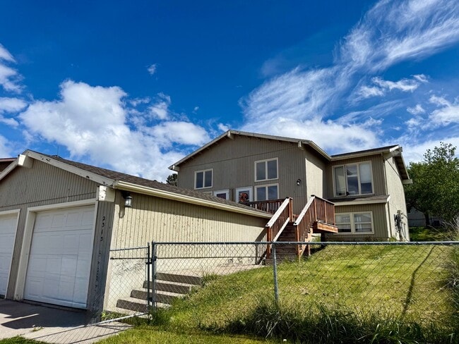 Building Photo - 2311/2313 W Foothills Drive Unit 2313
