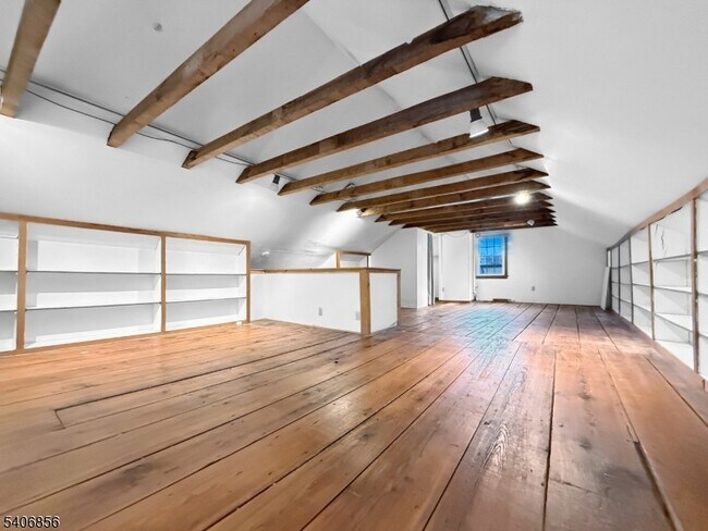 Photo - 416 Front St