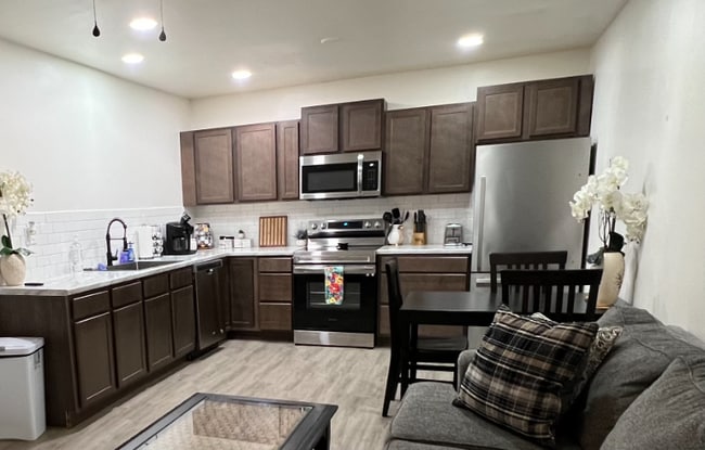 Photo - 534 Lee St Unidad 8