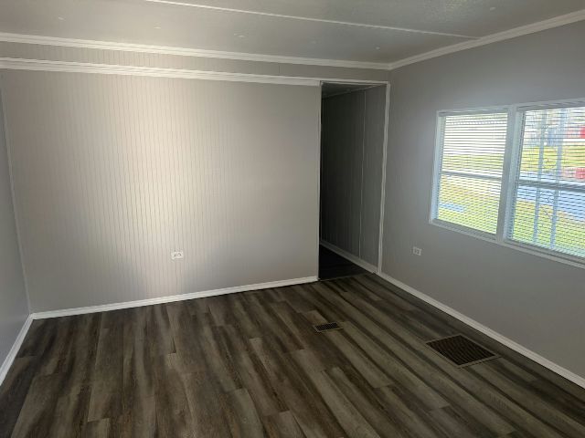 Photo - 2850 New Tampa Hwy