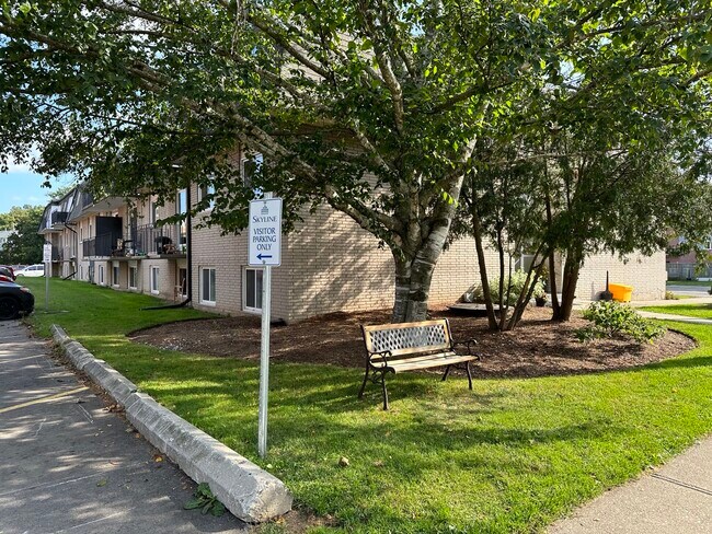 Photo - Skyway Estate Apartments