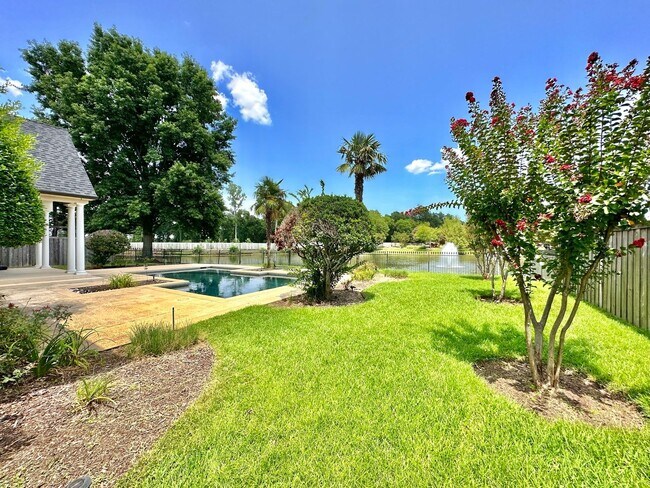 Photo - Private Lakeview in The Haven