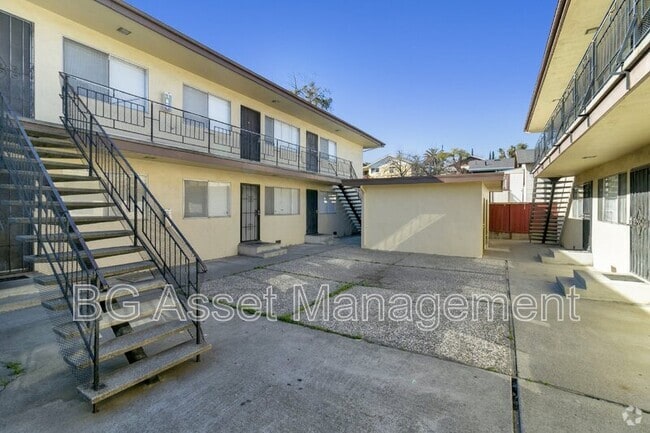 Building Photo - 314 Rodeo Ave Unit 3 Rental