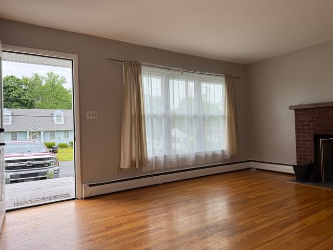 Photo - 4B Marlyn Dr Unit 4B