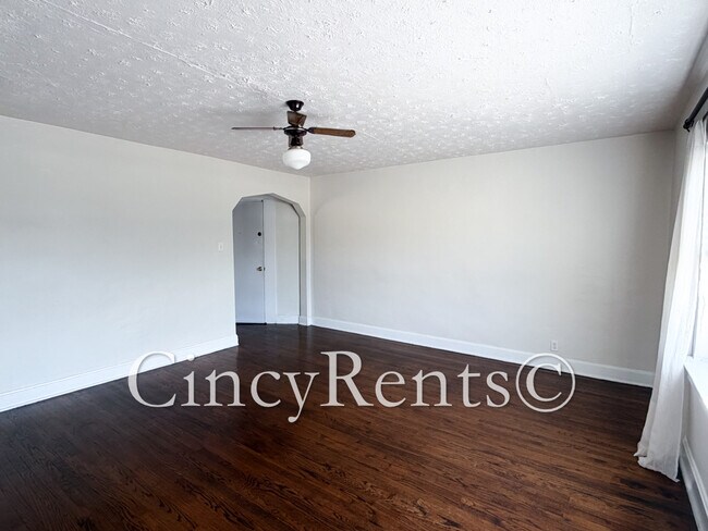 Photo - 3540 Columbia Pky Unit 2