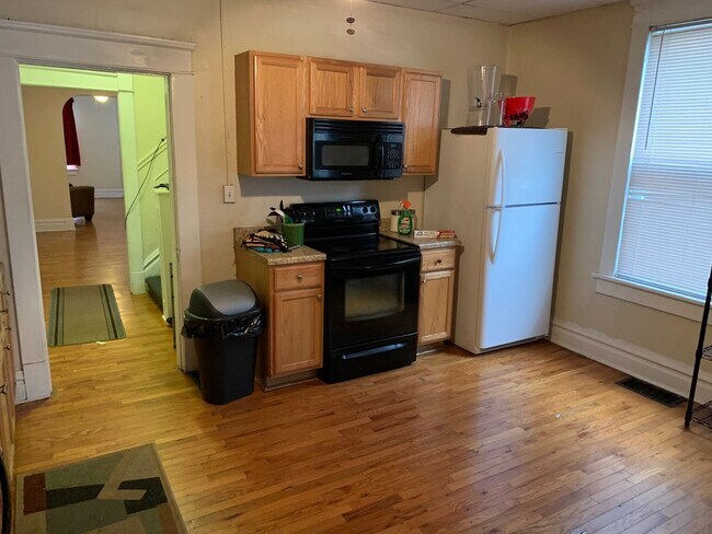 Photo - 1610 Summit St Unit 1612