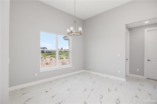 Photo - 13 Fairway Dr