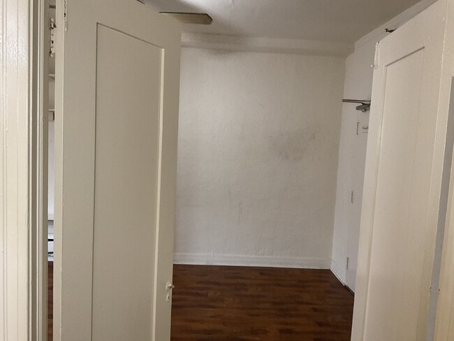 Photo - 3906 Beverly Blvd Unidad Bachelor