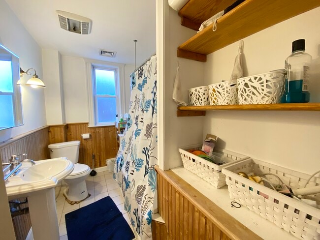 Photo - 37 Hillside St Unit 2