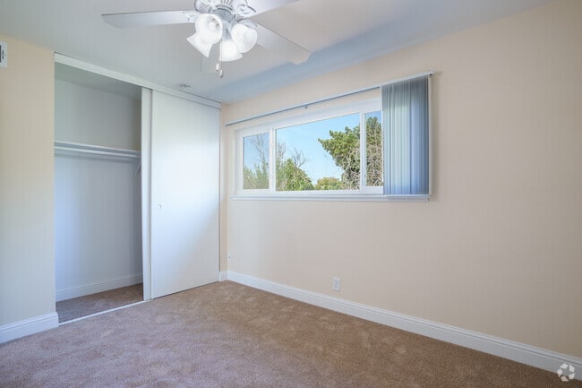 2BR, 1.5BA - 944SF - Stonepine Townhouse - Secondary Bedrrom