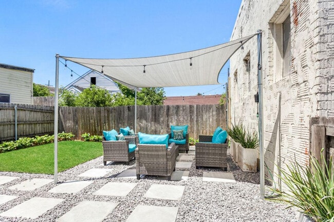 2434 Valence St Unit SI ID1268184P