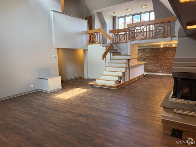 Building Photo - 871 Delaware Ave Rental