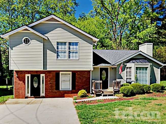 Photo - 5530 Marbut Forest Way