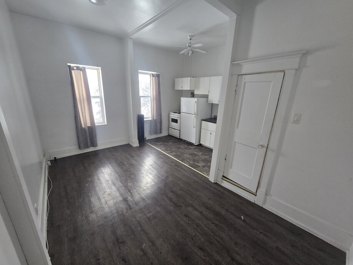 Photo - 501 McMillan Ave Unité 3