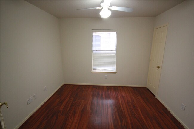 Photo - 19055 Village Maple Ct