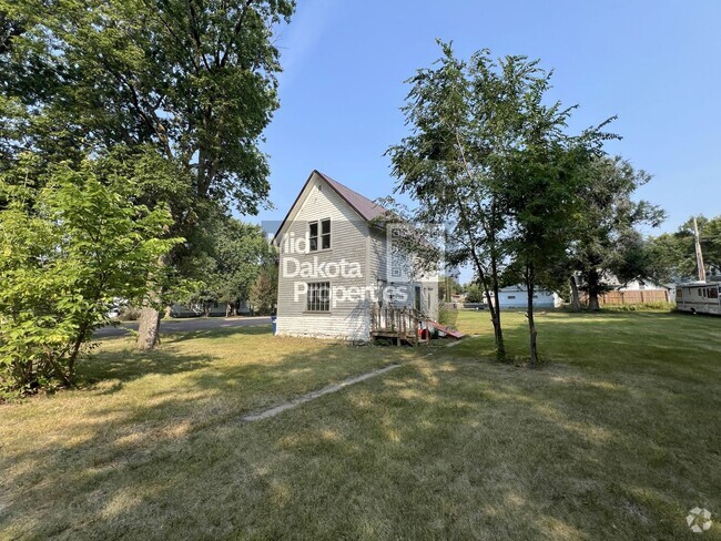 Building Photo - 828 W 2nd-2 Bedroom House