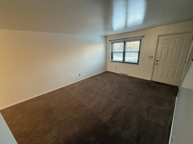 Photo - 2951 Columbus St