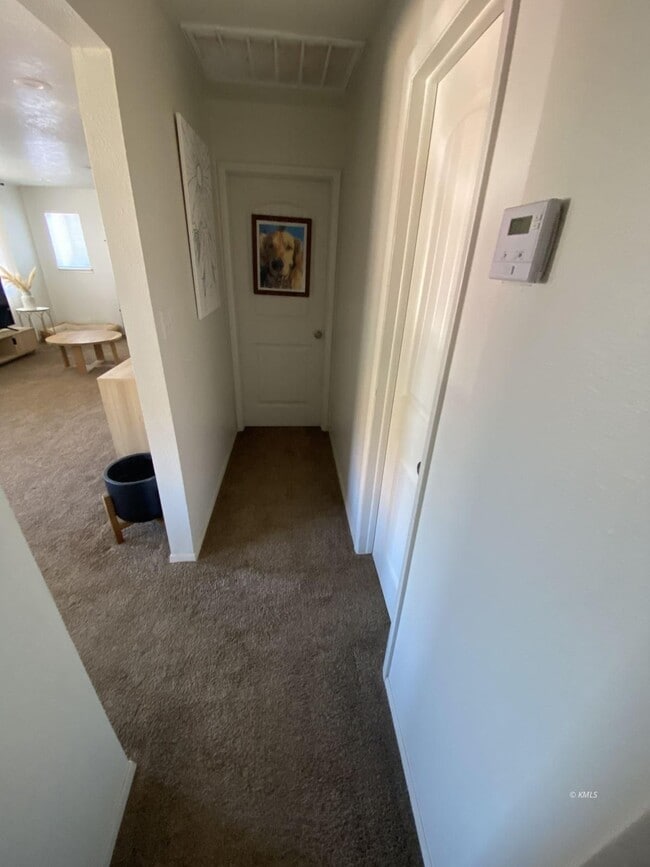 Photo - 941 W Chamberlain Dr