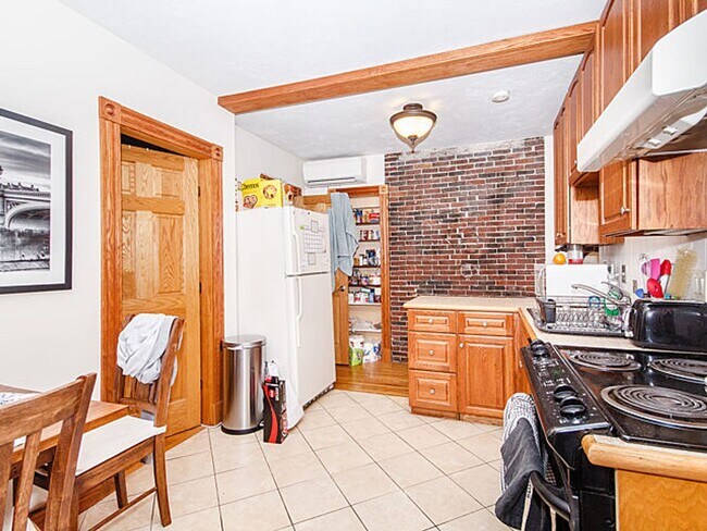 Photo - No Brokers Fee, No Security Deposit, Heat, Hot Water Included