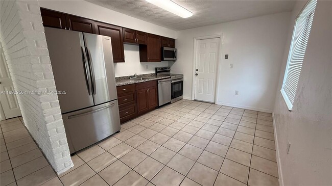 Photo - 3651 SW 60th Terrace Unit South