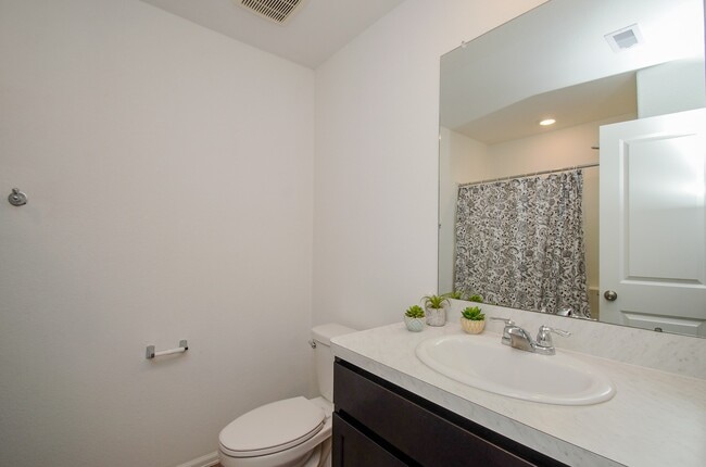 Building Photo - 4355 Palmetto Grv Ln