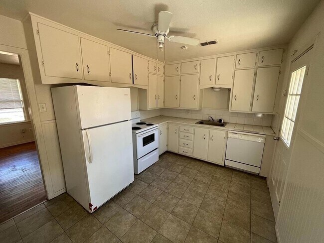 Photo - 4601 32nd St