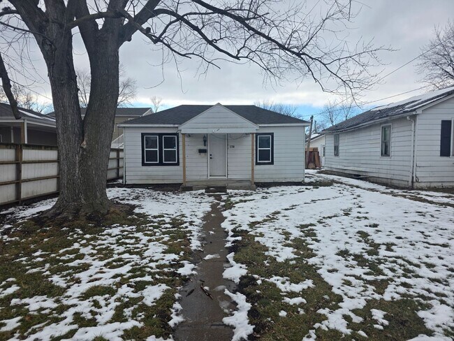 Photo - 2 bed, 1 bath in quiet East Alton neighborhood!