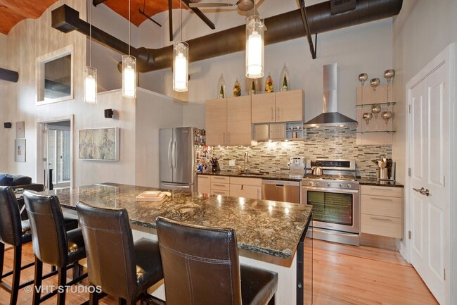Photo - 1000 W Washington Blvd Unit 517