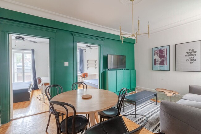 Building Photo - 1245 Rue St Marc Unit 28