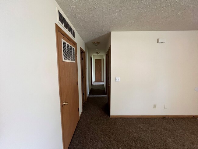 Photo - 1528-1530 S 18th St Unit 1530 S 18th St. (M-031)