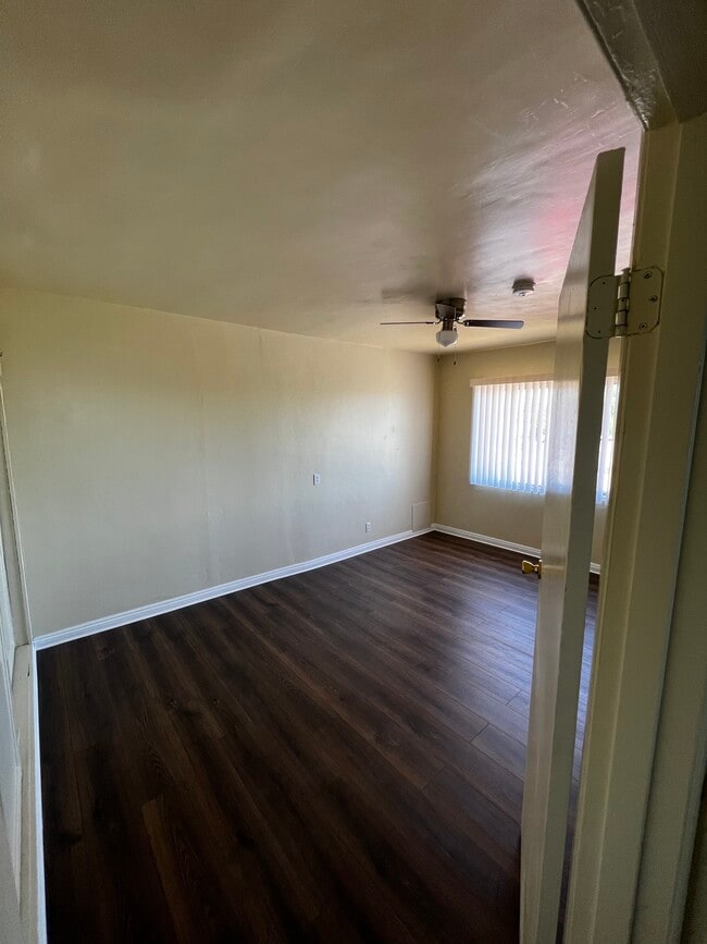 Photo - 11700 Glenoaks Blvd Unit 3