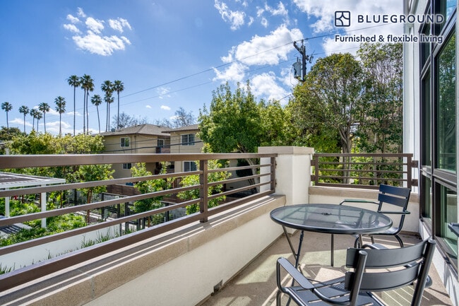 Photo - 555 E Evelyn Ave Unidad FL2-ID1372