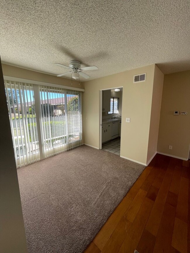 Photo - Great location in Camarillo - Las Posas Garden