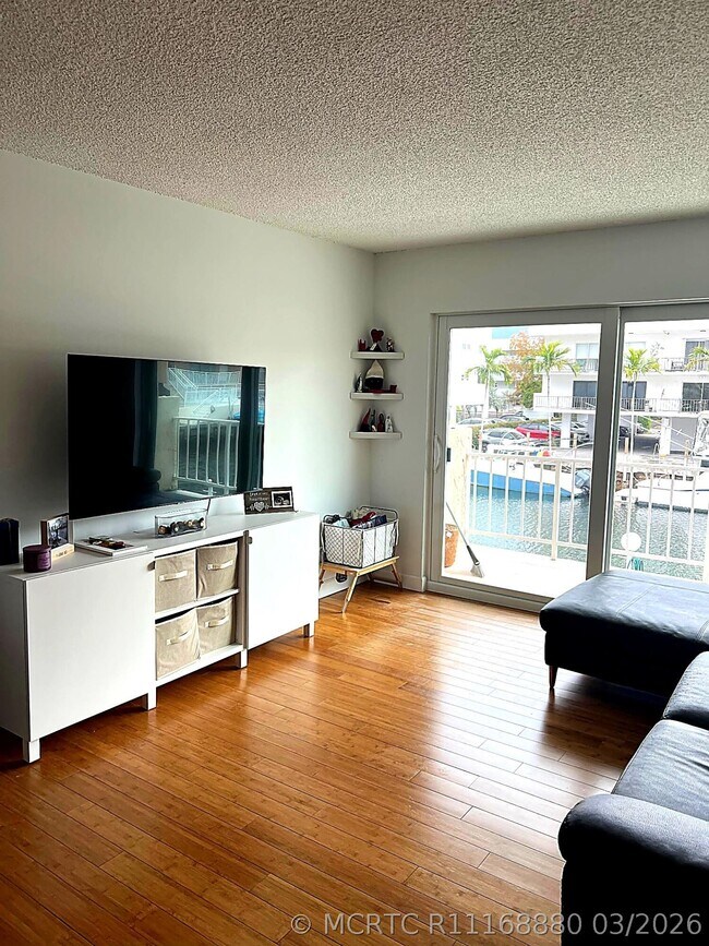 Photo - 3522 NE 171 St Unit 202