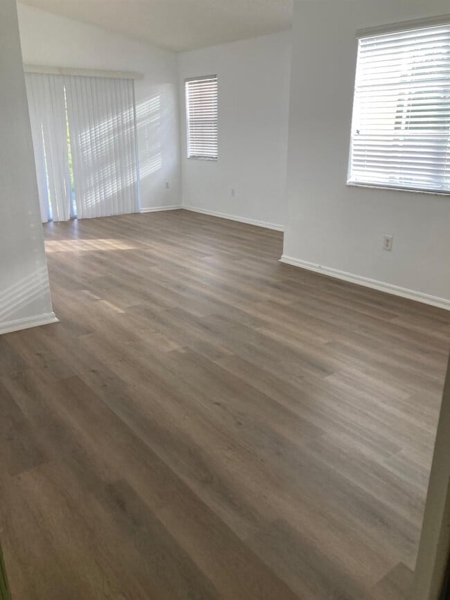 Building Photo - 2201 W Preserve Way Unit 307