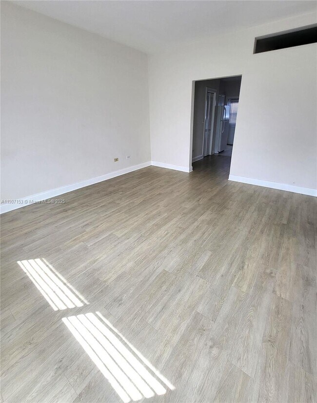 Photo - 503 74th St Unit B4