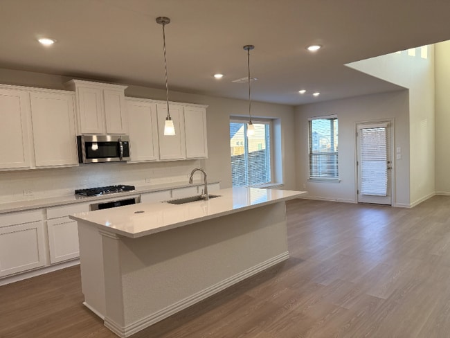 Photo - 1312 Staffords Pt