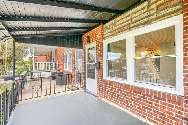 Photo - 7906 Wynbrook Rd