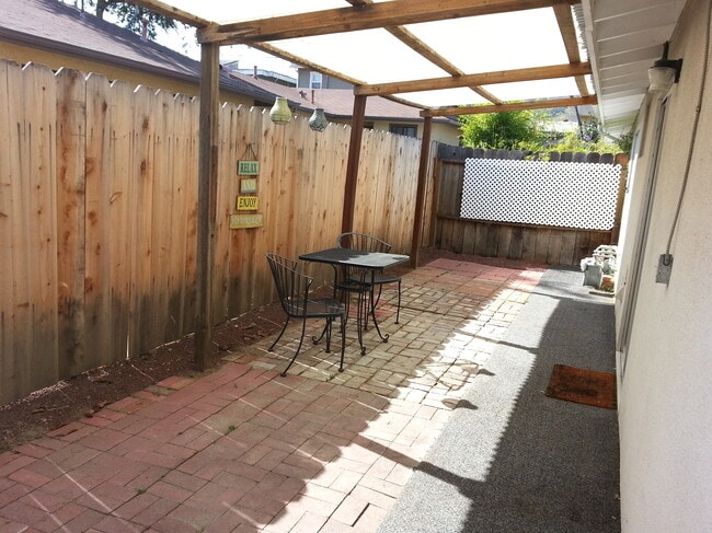 Building Photo - 364 Buchon St Unit buchon Rental