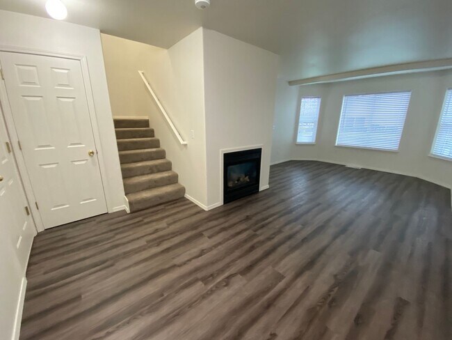 Photo - 599 Unidad 1441