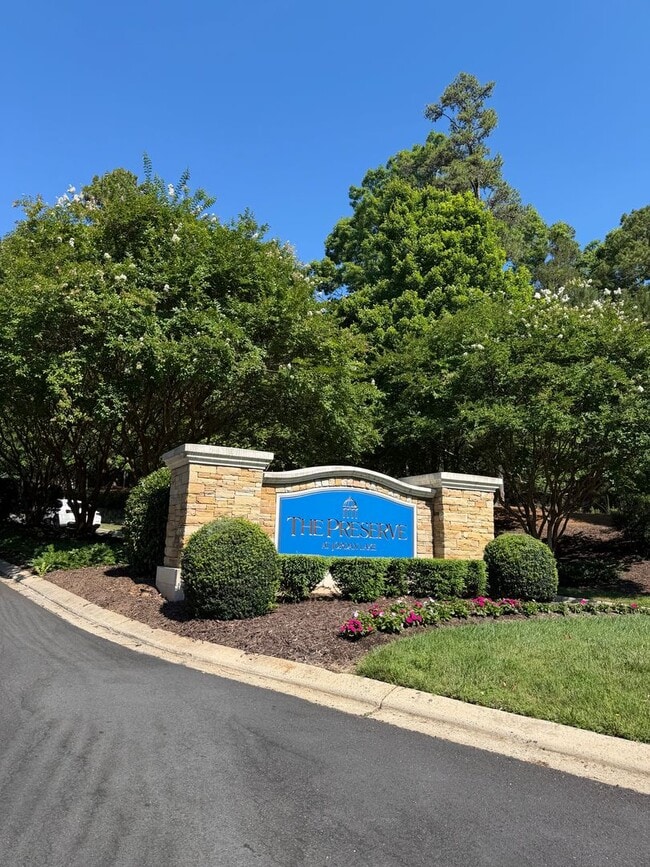 Building Photo - Luxury Living: 4 Bedroom home in Chapel Hill w/ spacious interior | 2 Year Lease Term