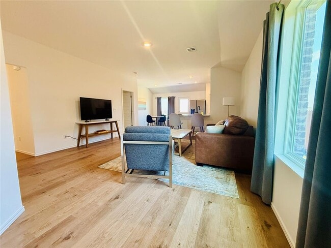 Photo - 5941 Bradford Pear Ln