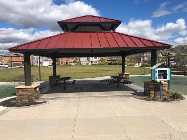 Photo - 29134 Larch