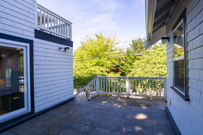 Photo - 6bd/3.75ba Seattle Home