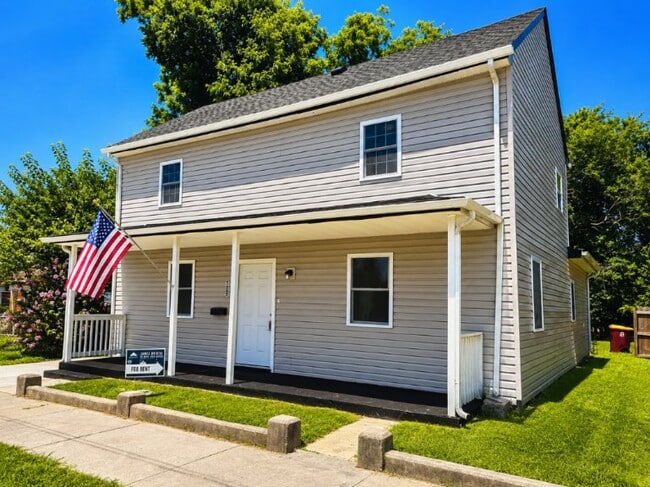 Photo - 109 N Dunlop St