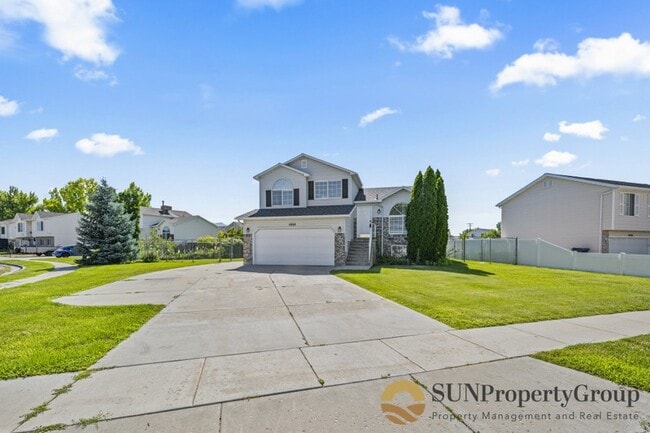 Building Photo - 5458 S 4250 W