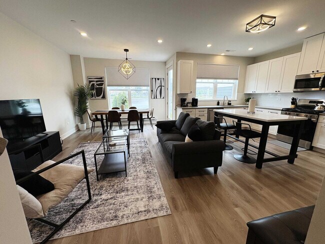 Building Photo - 28379 Torch Pkwy Unit SI ID1502221P