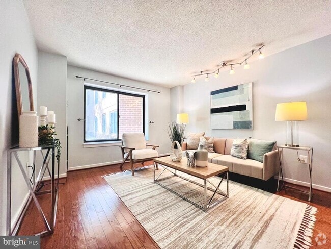 Building Photo - 2111 Wisconsin Ave NW Unit 110 Rental